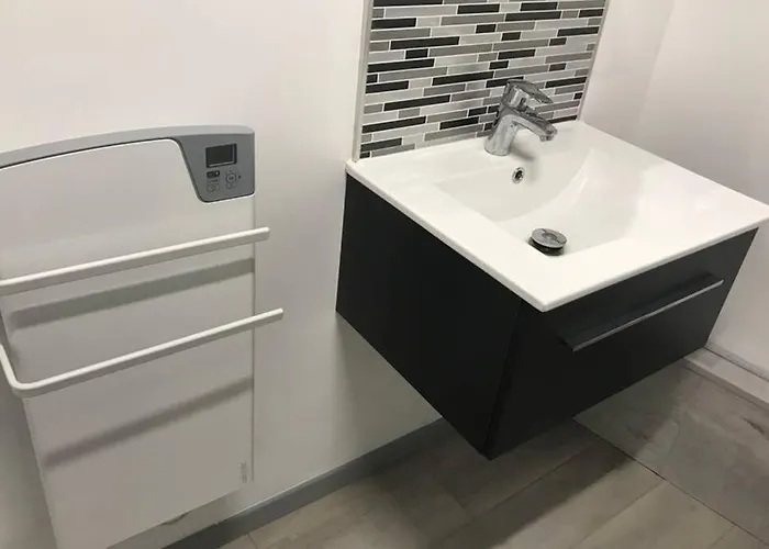 De La Tour Des Rondes - Confort Plein-centre * ラヴォール