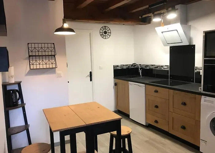 De La Tour Des Rondes - Confort Plein-centre アパート *